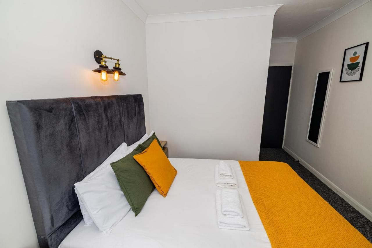 Woodford Hotel London Kültér fotó