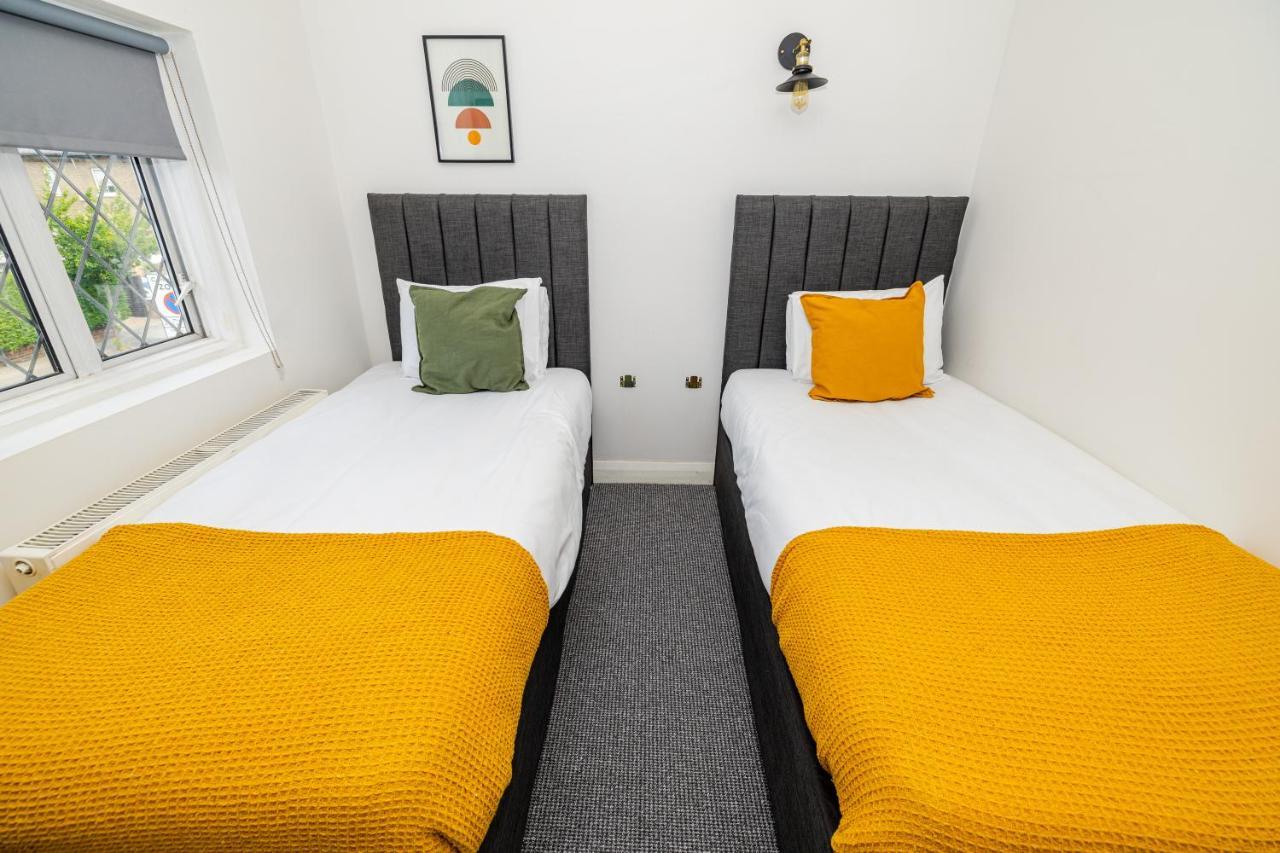 Woodford Hotel London Kültér fotó