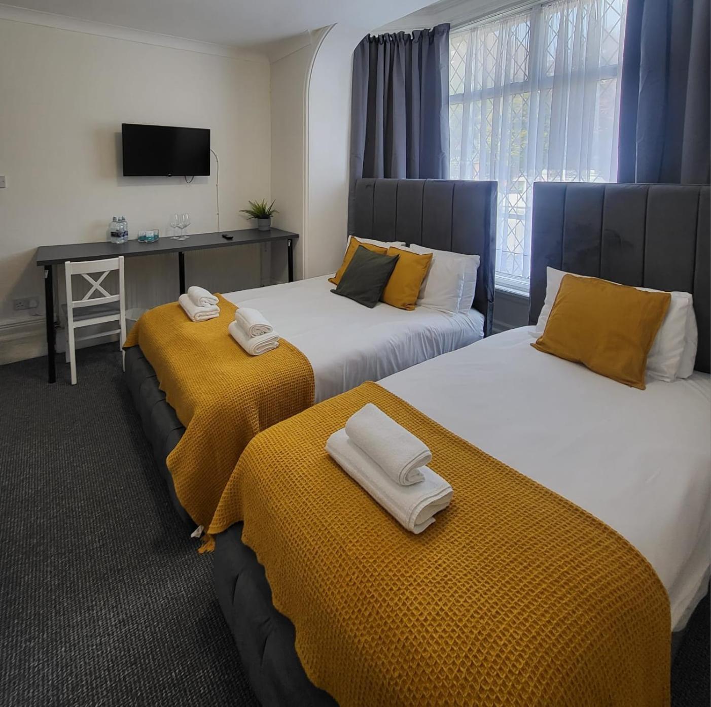 Woodford Hotel London Kültér fotó