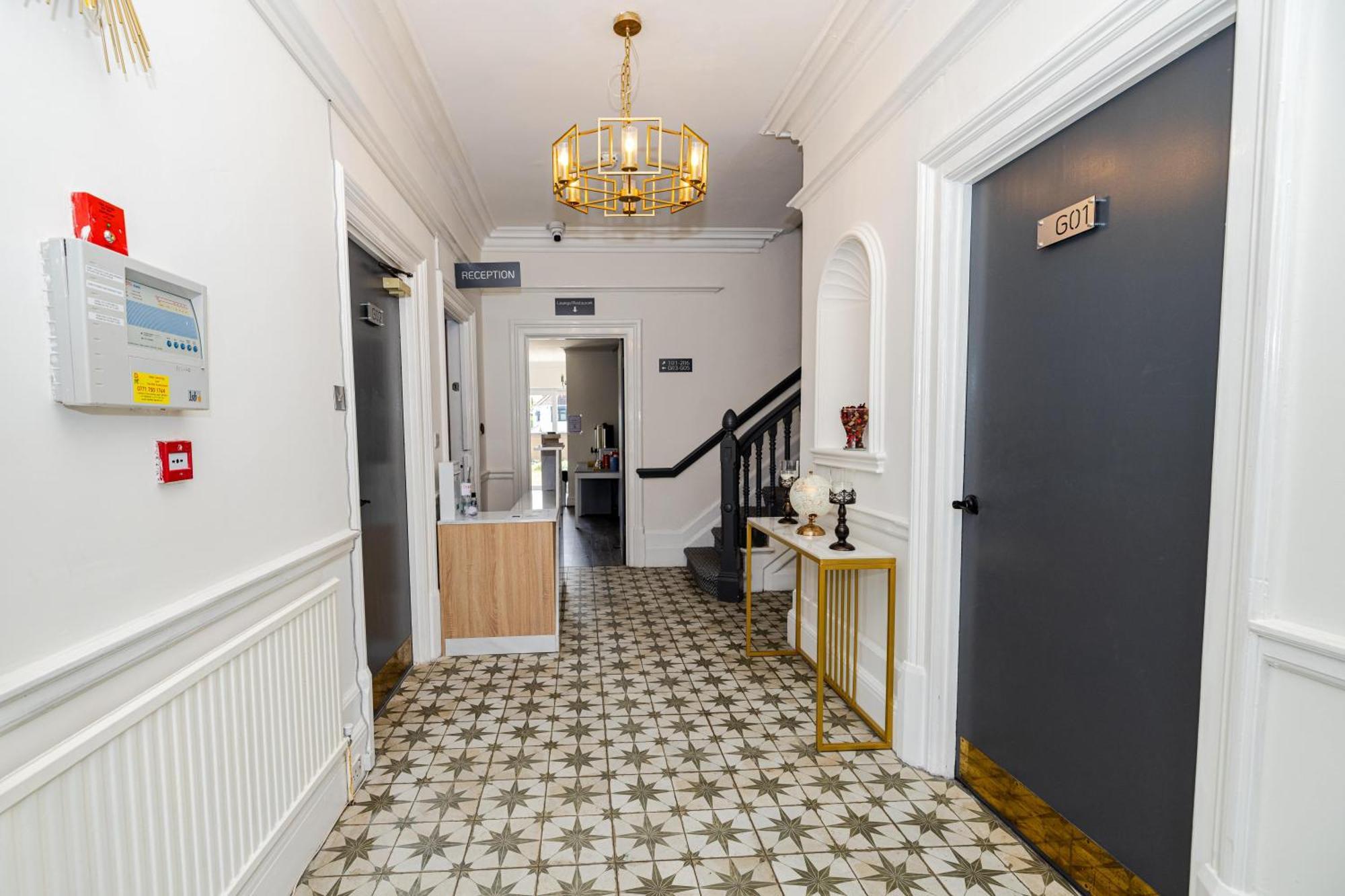 Woodford Hotel London Kültér fotó