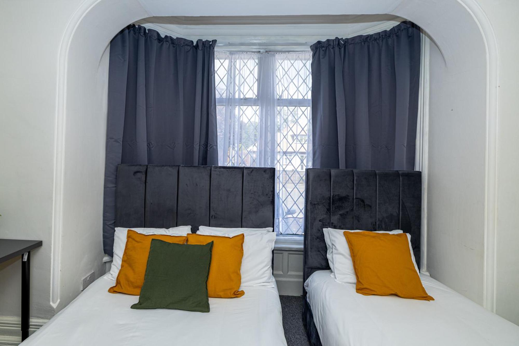 Woodford Hotel London Kültér fotó
