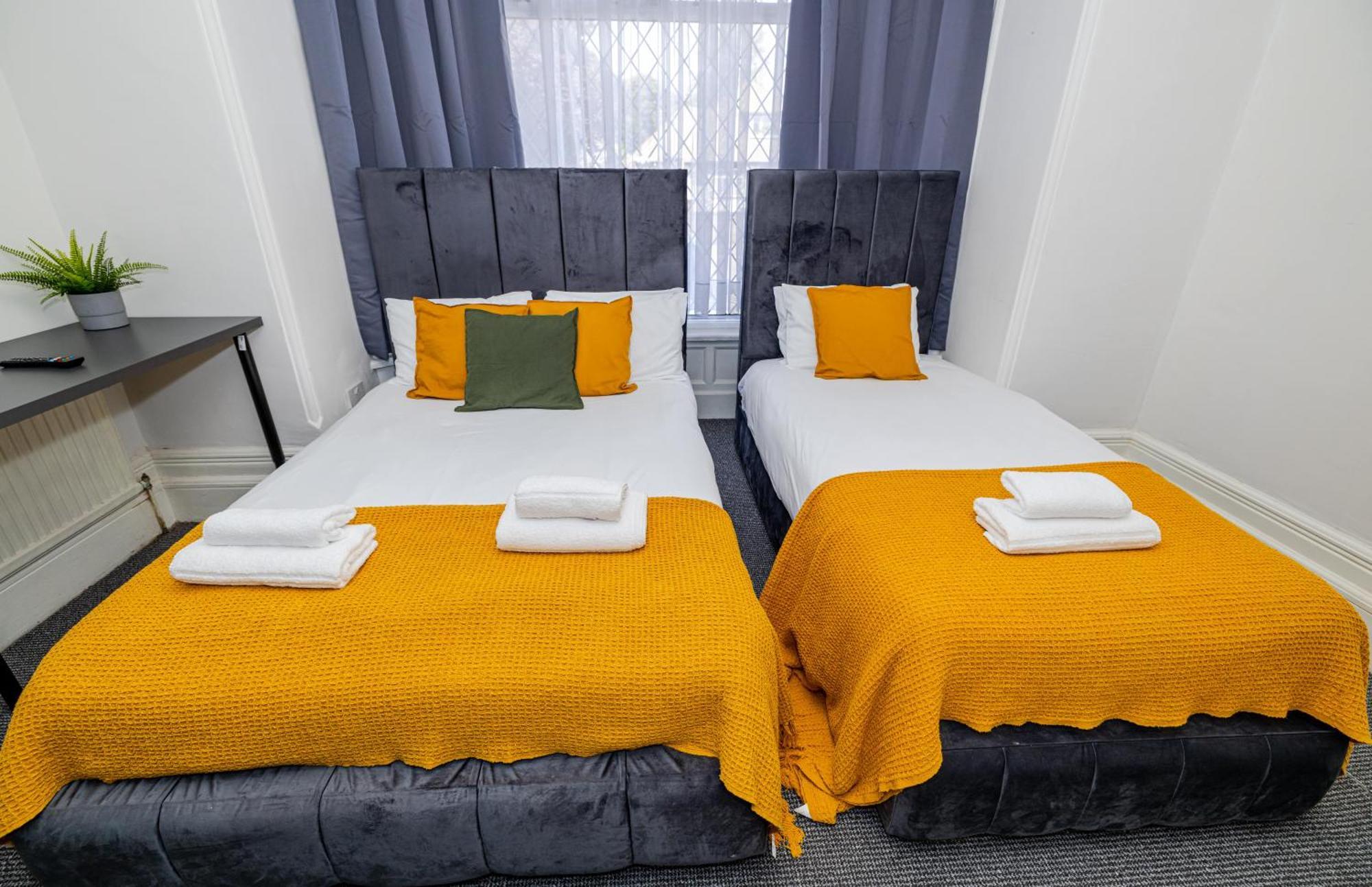 Woodford Hotel London Kültér fotó