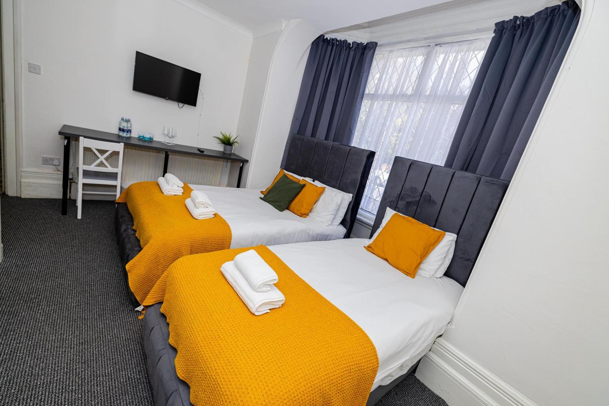 Woodford Hotel London Kültér fotó