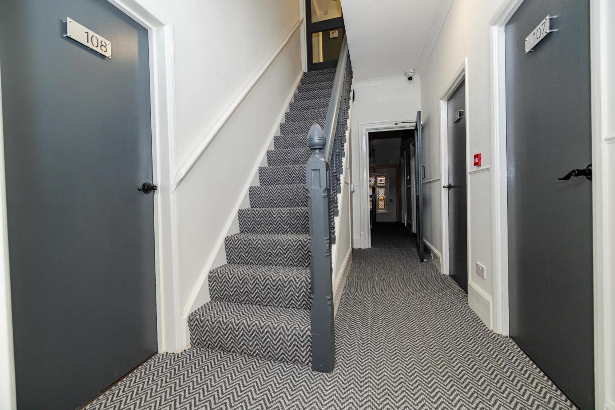Woodford Hotel London Kültér fotó