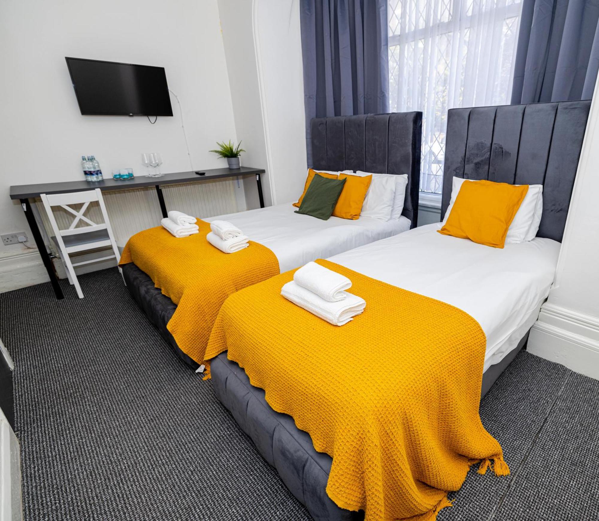 Woodford Hotel London Kültér fotó