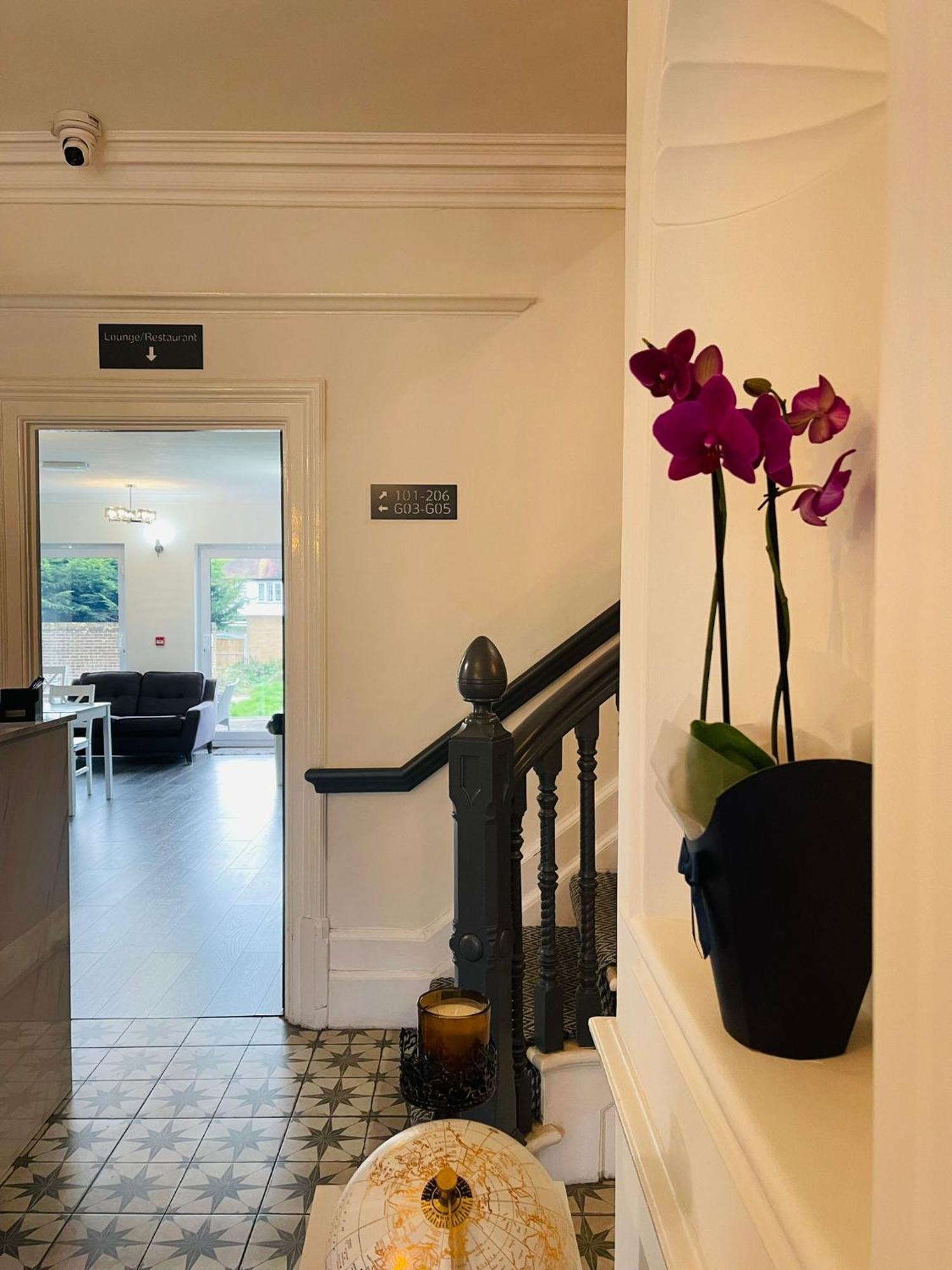 Woodford Hotel London Kültér fotó